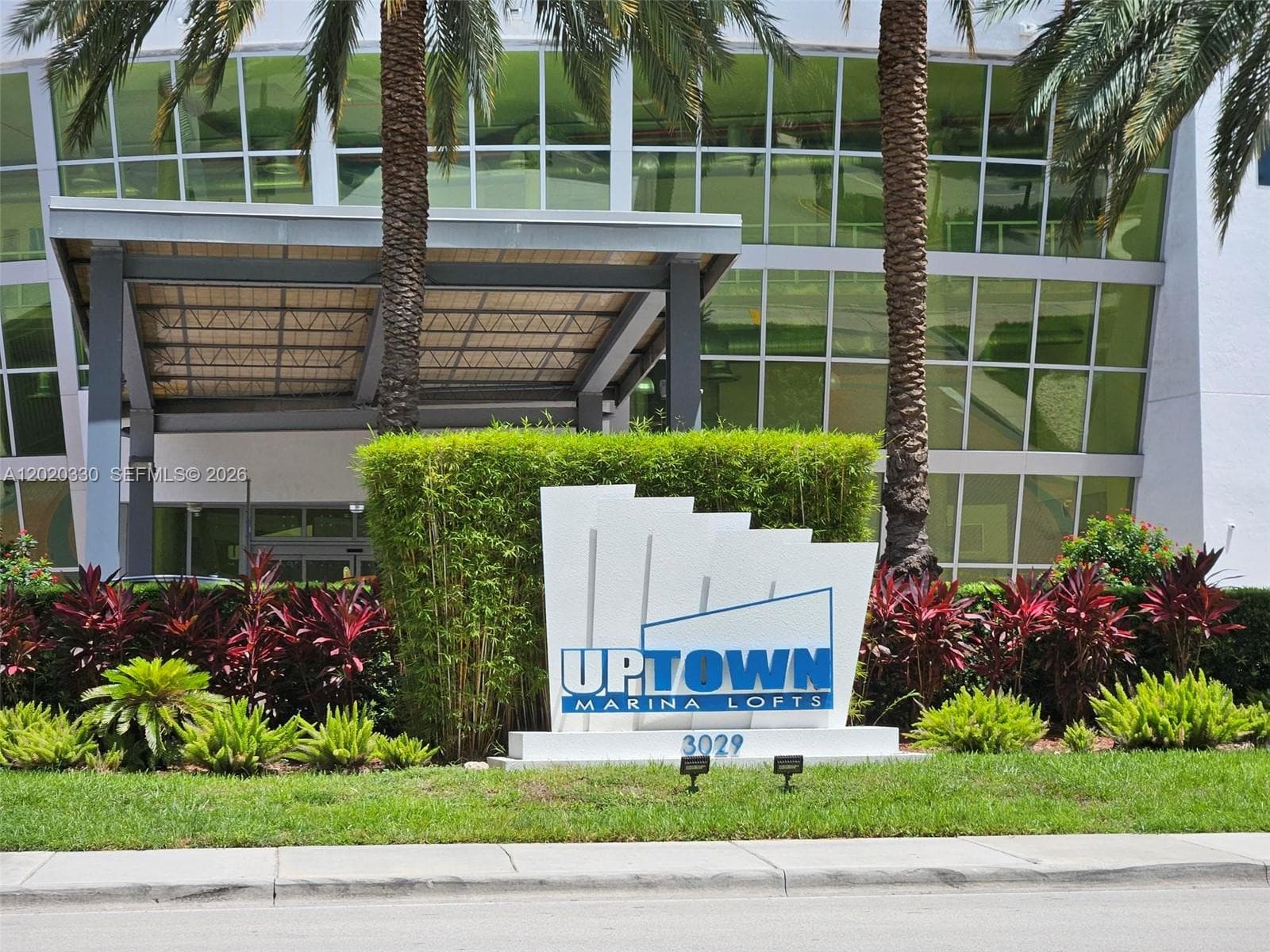 3029 NE 188th St # 323, Aventura FL 33180