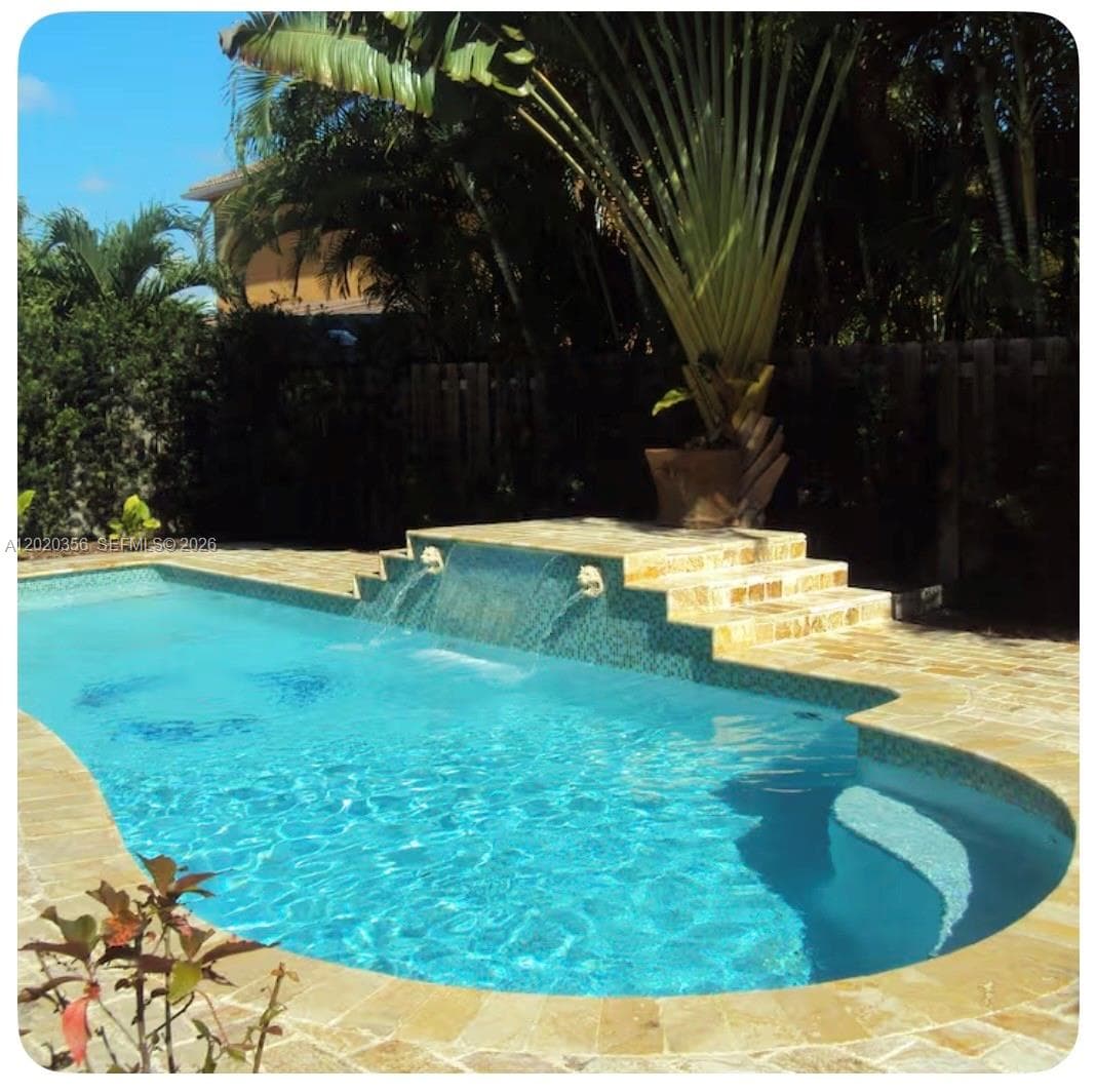 14475 SW 40th St, Miami FL 33175 photo 2