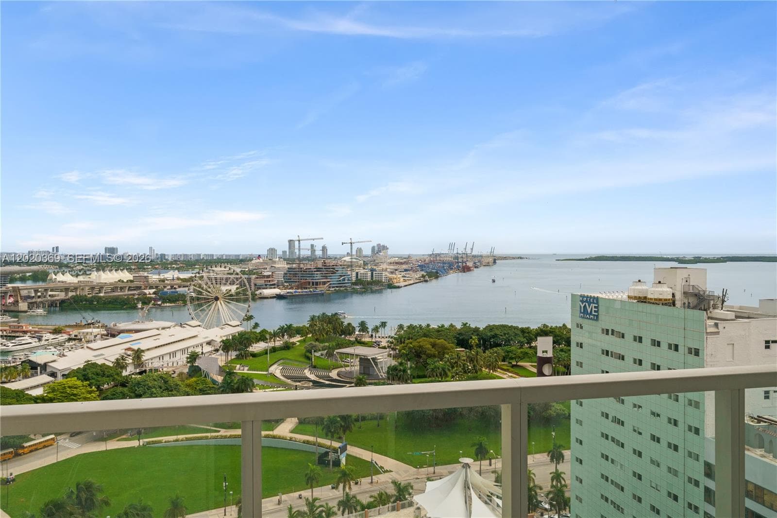 253 NE 2nd St # 2003, Miami FL 33132 photo 2