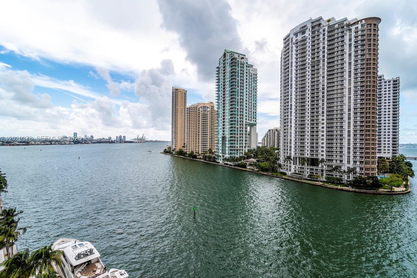 300 Biscayne Boulevard Way # 802E, Miami FL 33131 photo 4