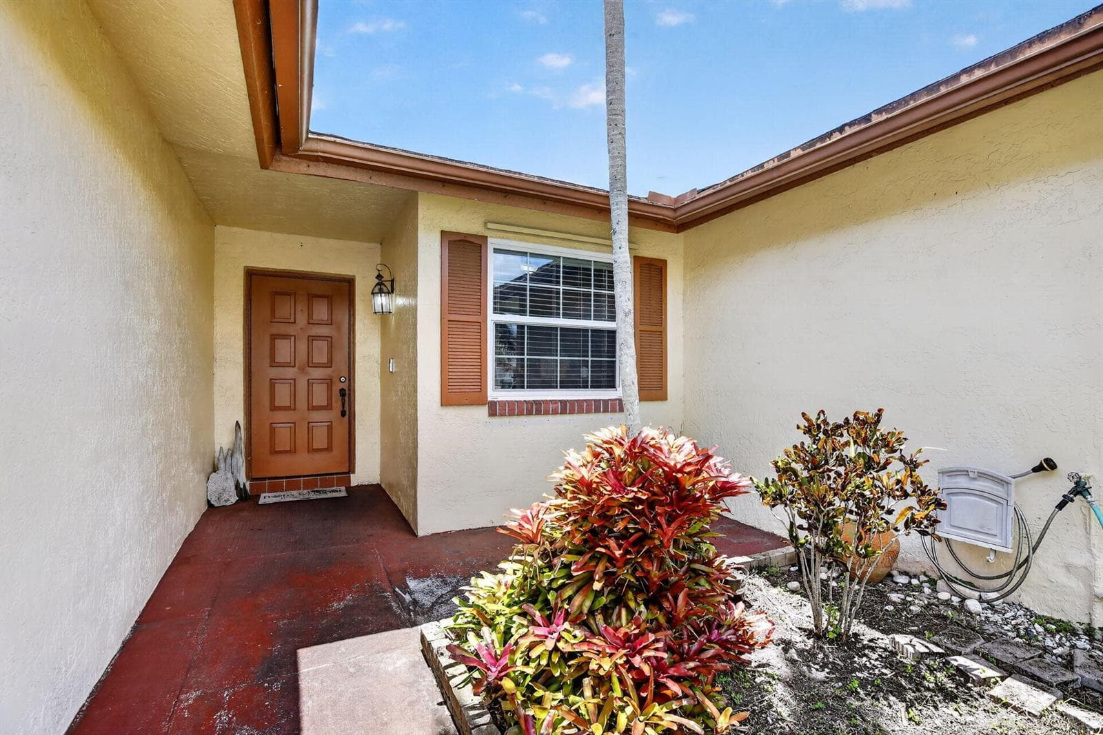 13970 Oaklawn Place, Davie FL 33325 photo 5