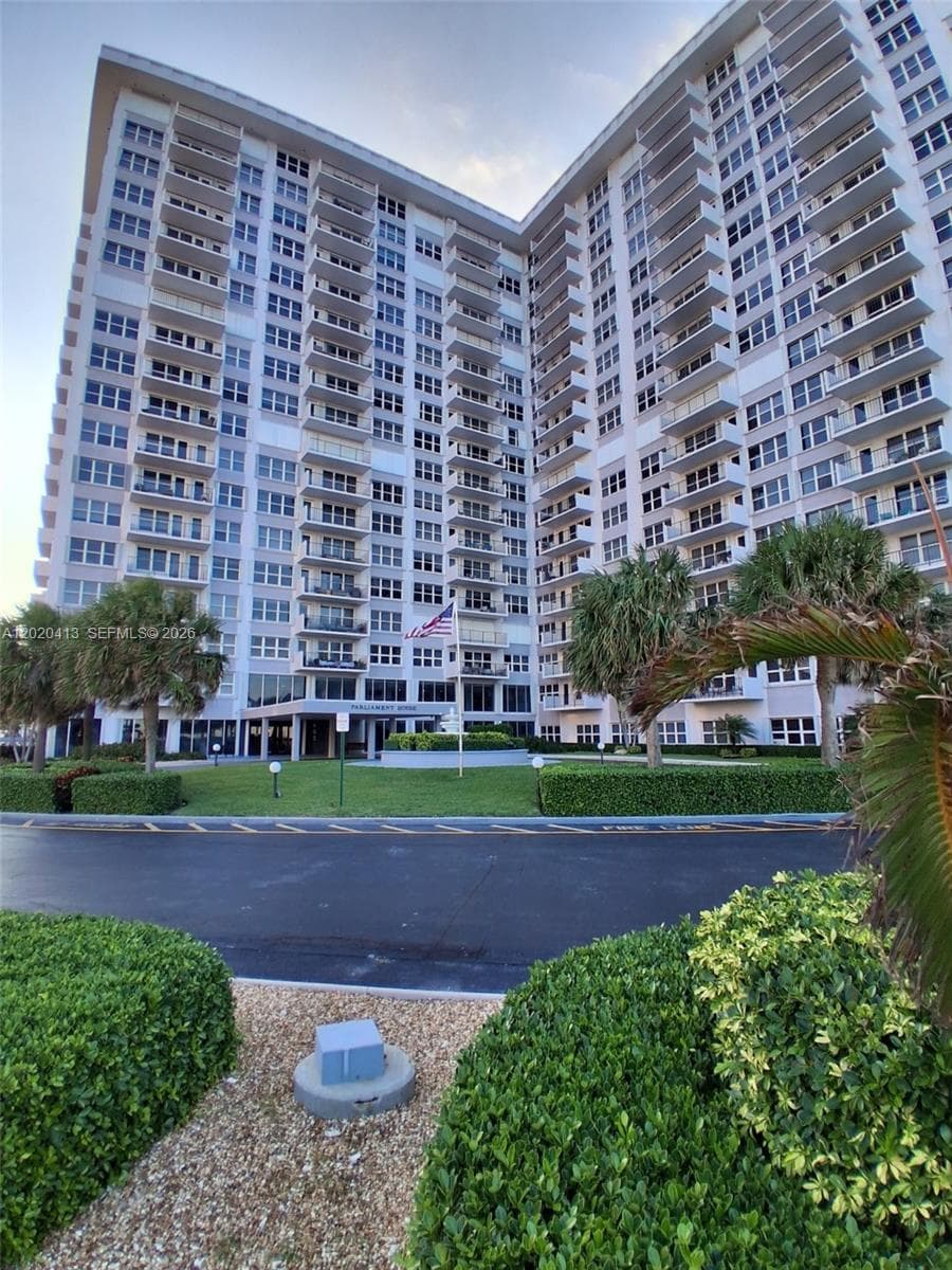 405 N Ocean Blvd # 1815, Pompano Beach FL 33062