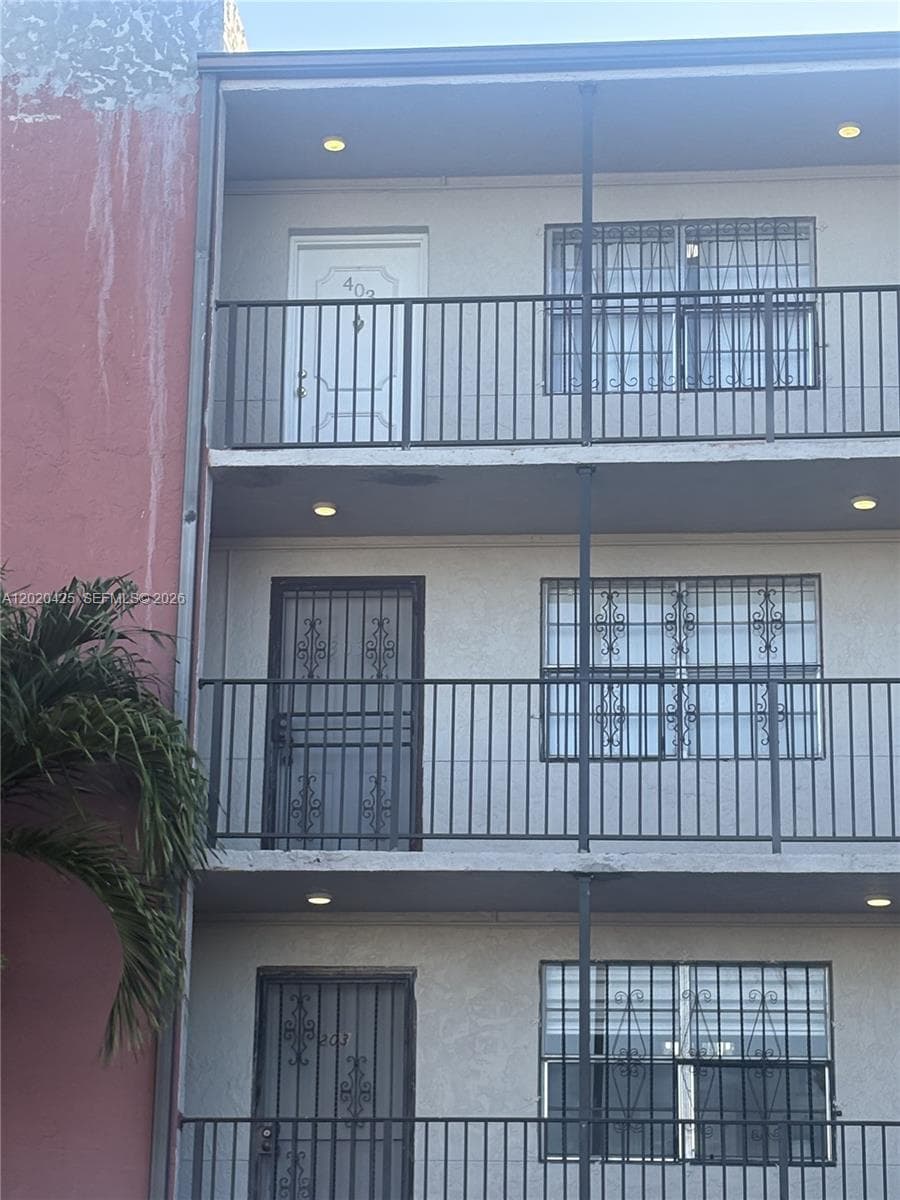 6620 W 2nd Ct # 403, Hialeah FL 33012 photo 3
