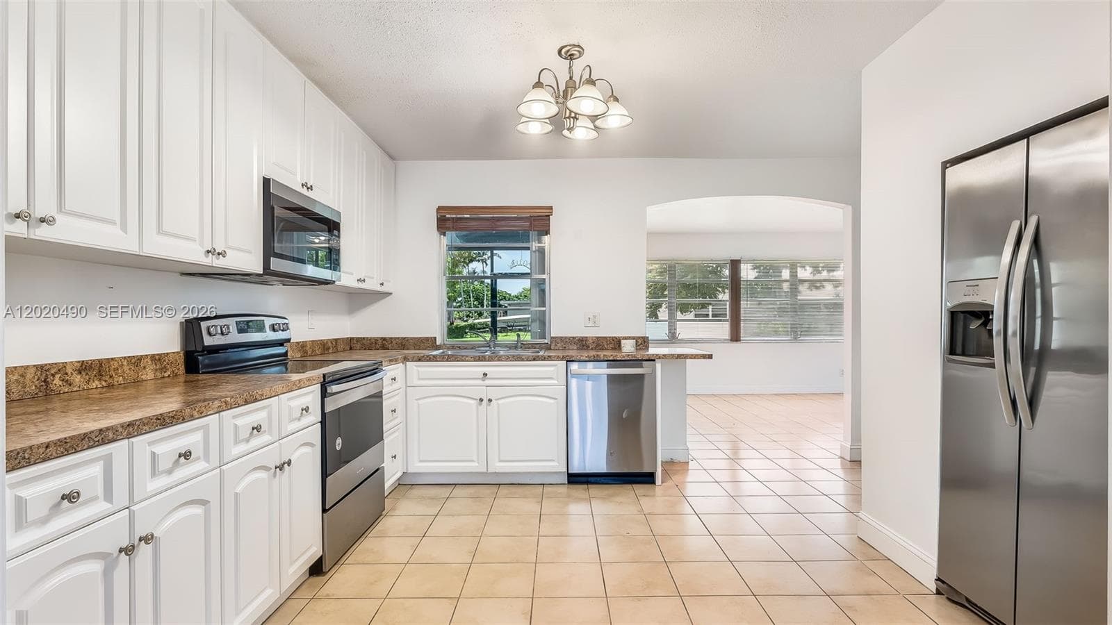500 NW 96th Ter, Pembroke Pines FL 33024 photo 3