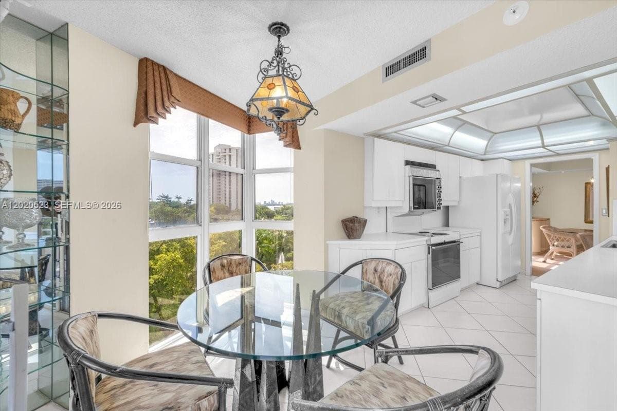 1000 Quayside Ter # 701, Miami FL 33138 photo 2