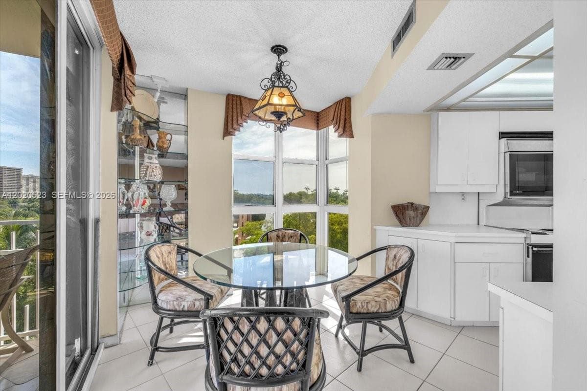 1000 Quayside Ter # 701, Miami FL 33138 photo 3