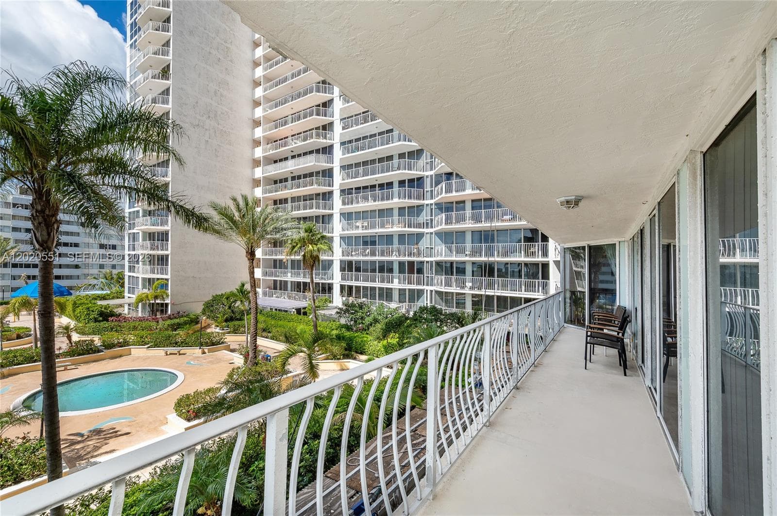 7601 E Treasure Dr # 623, North Bay Village FL 33141 photo 3