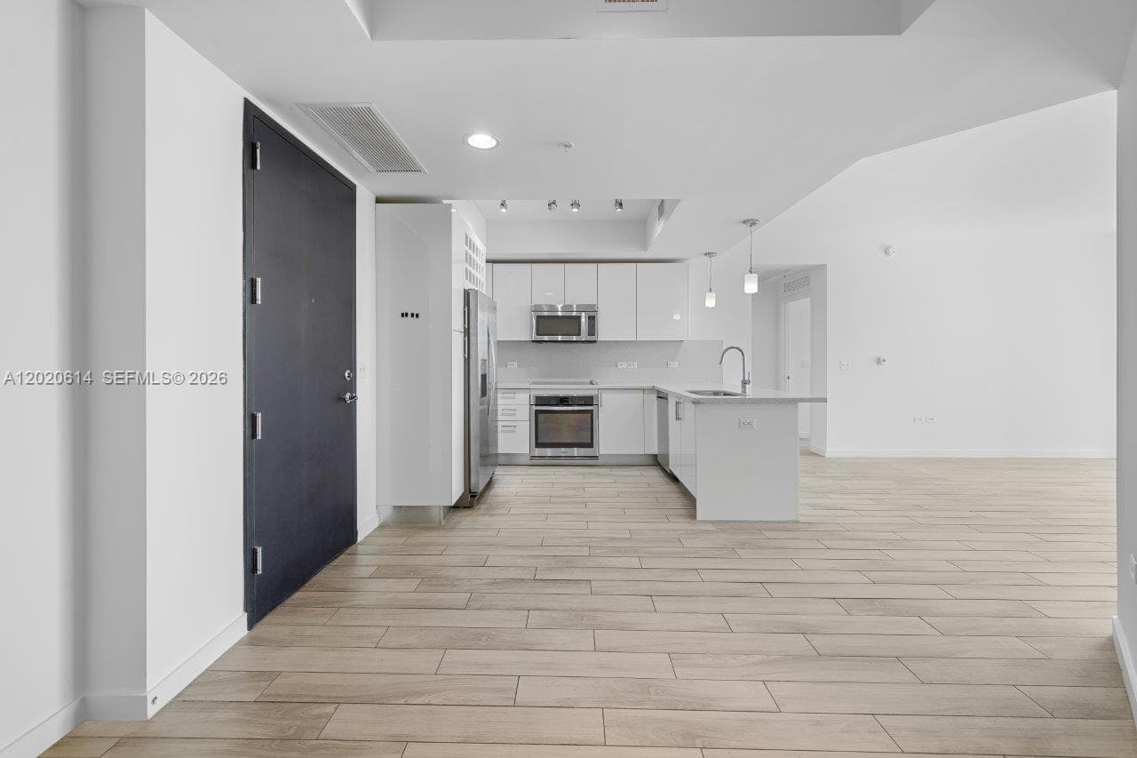 999 SW 1st Ave # 2911, Miami FL 33130 photo 3