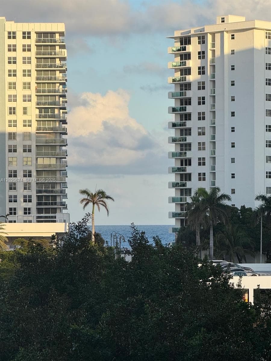 800 Parkview Dr # 406, Hallandale Beach FL 33009 photo 5