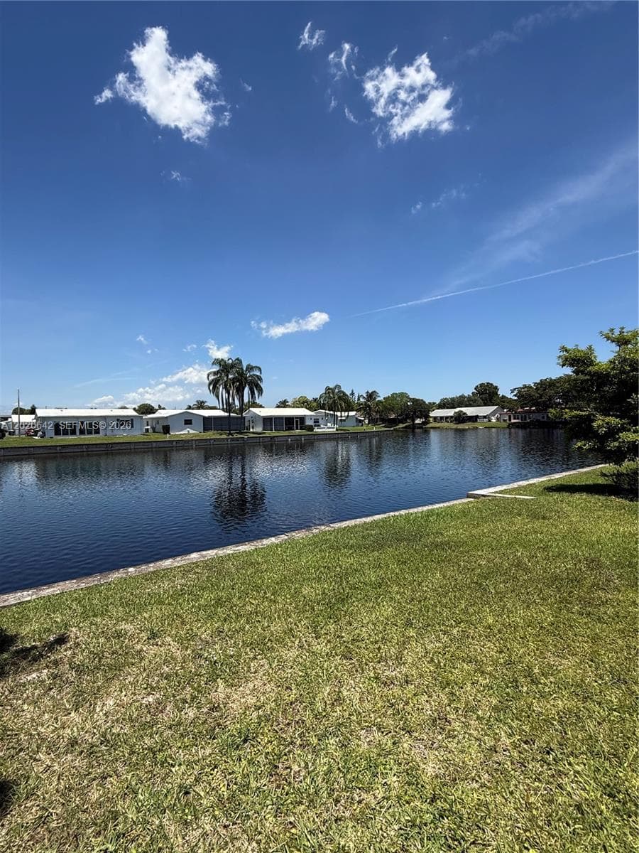8107 NW 58th Pl # 8107, Tamarac FL 33321 photo 3