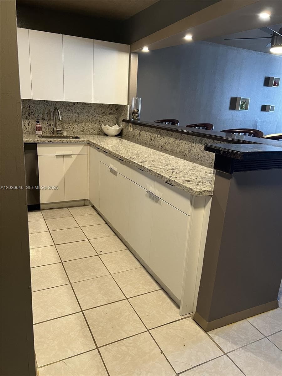 1817 S Ocean Dr # 718, Hallandale Beach FL 33009 photo 3