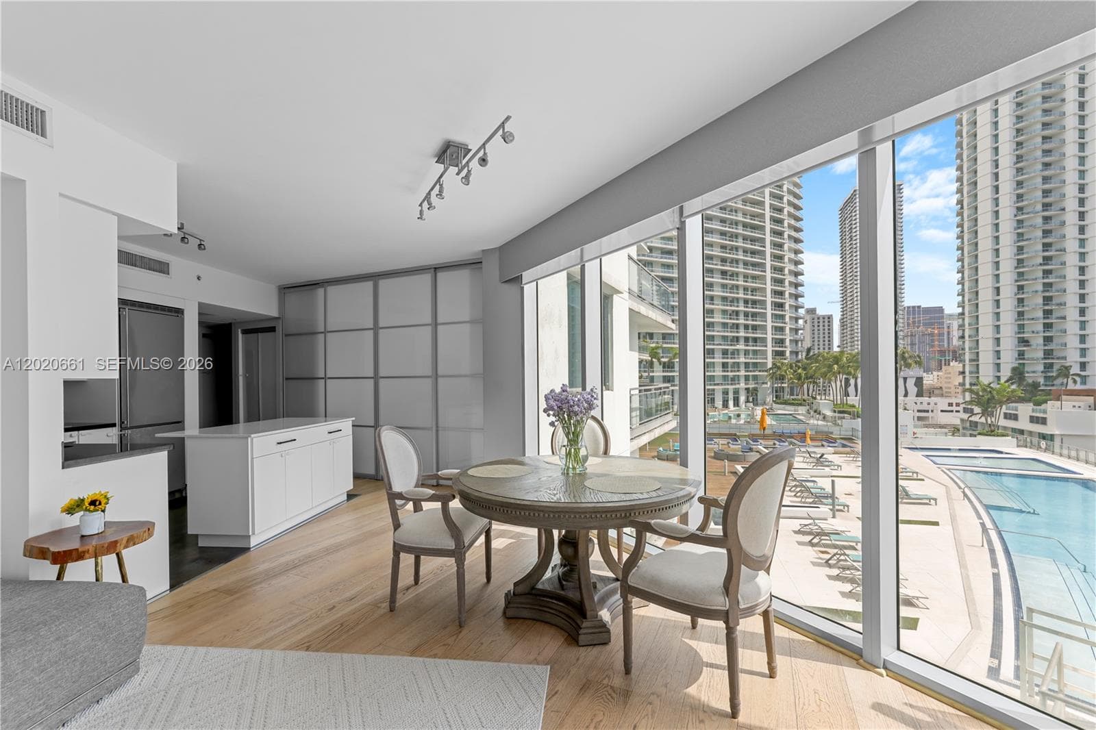 92 SW 3rd St # 1201, Miami FL 33130 photo 2