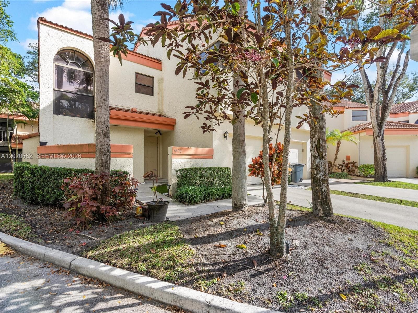 3400 Emerald Oaks Dr # 801, Hollywood FL 33021 photo 2