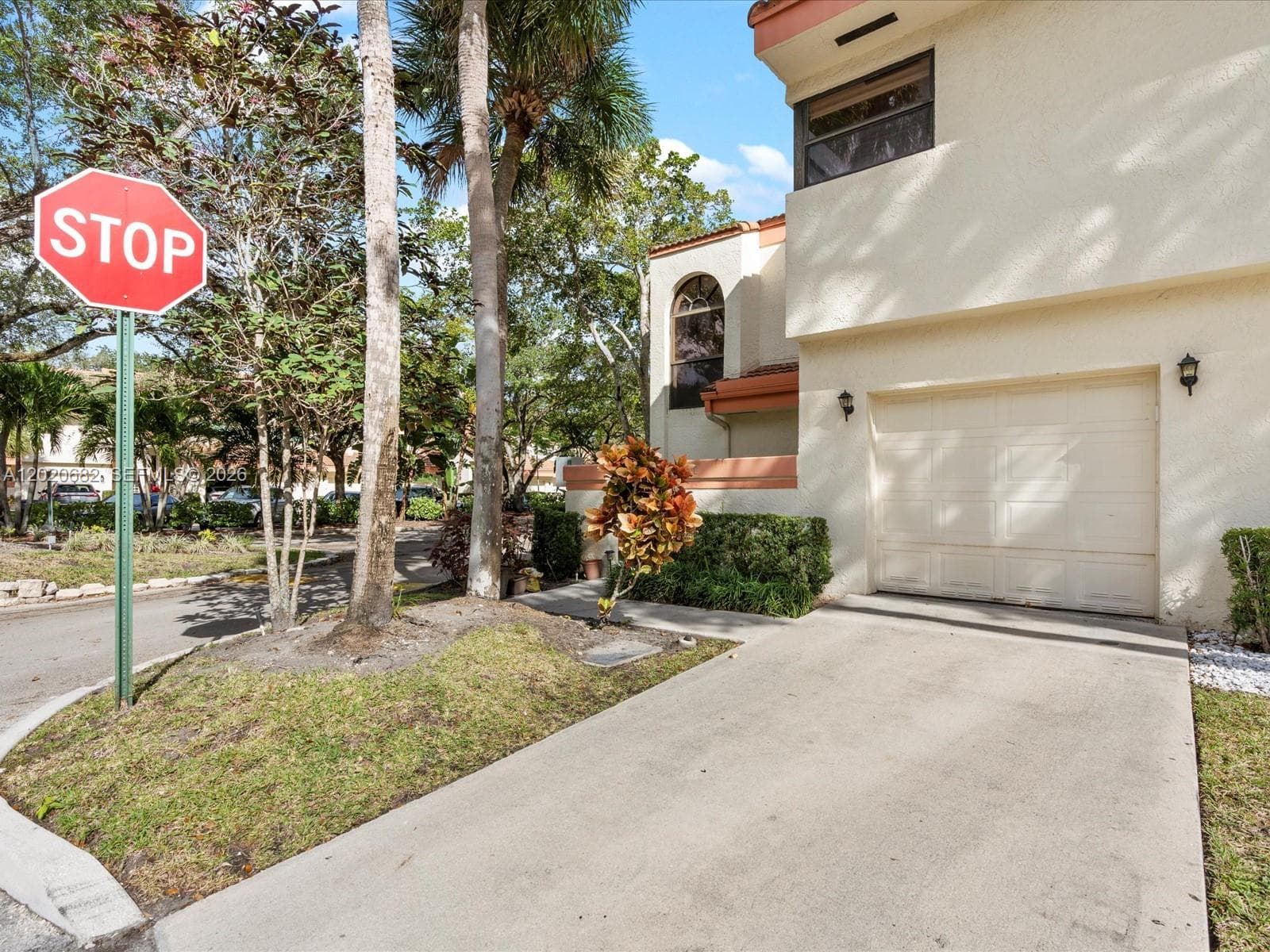 3400 Emerald Oaks Dr # 801, Hollywood FL 33021 photo 3