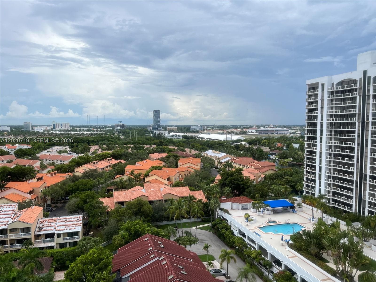 3610 Yacht Club Dr, Aventura FL 33180 photo 3