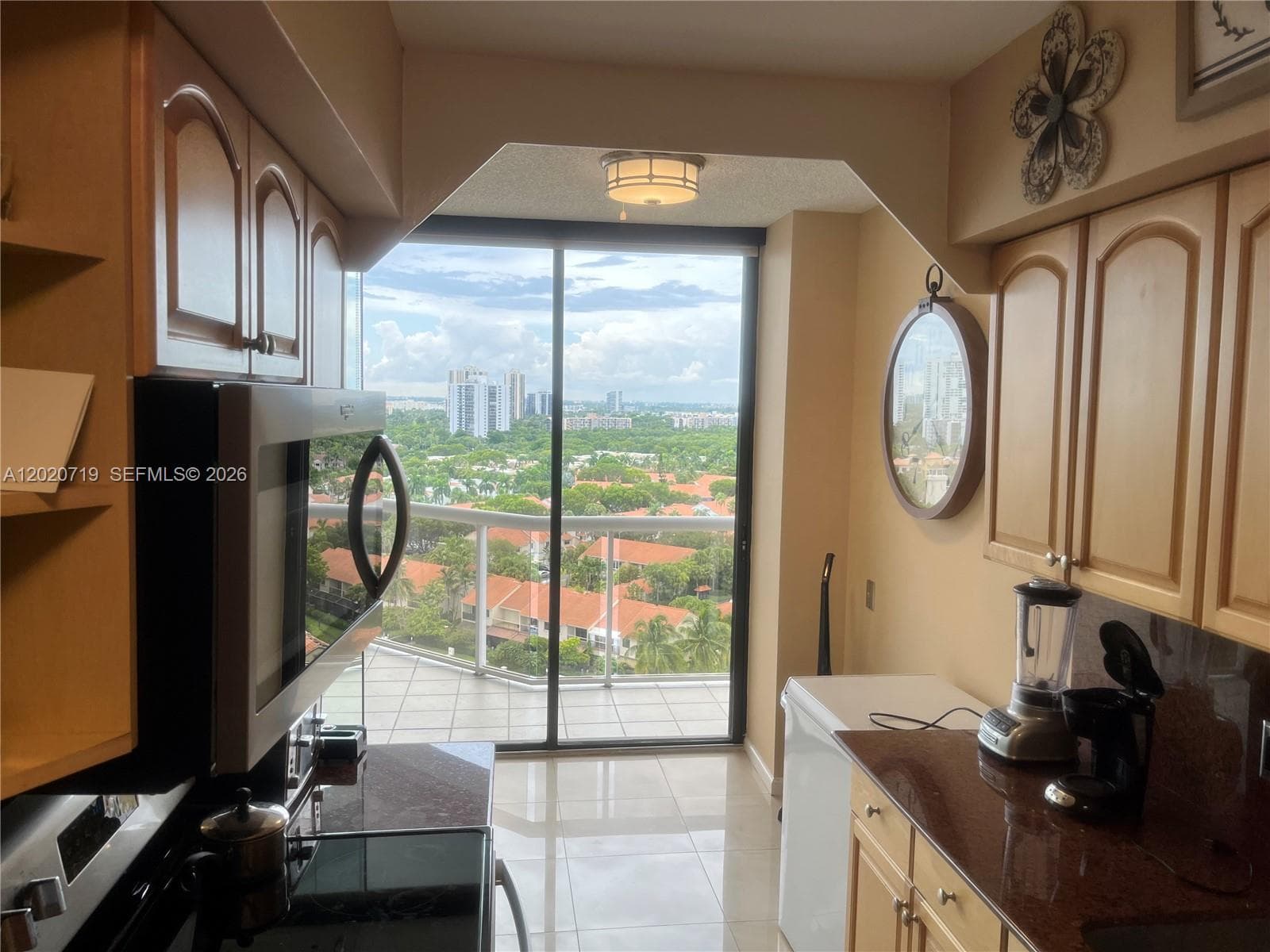 3610 Yacht Club Dr, Aventura FL 33180 photo 5