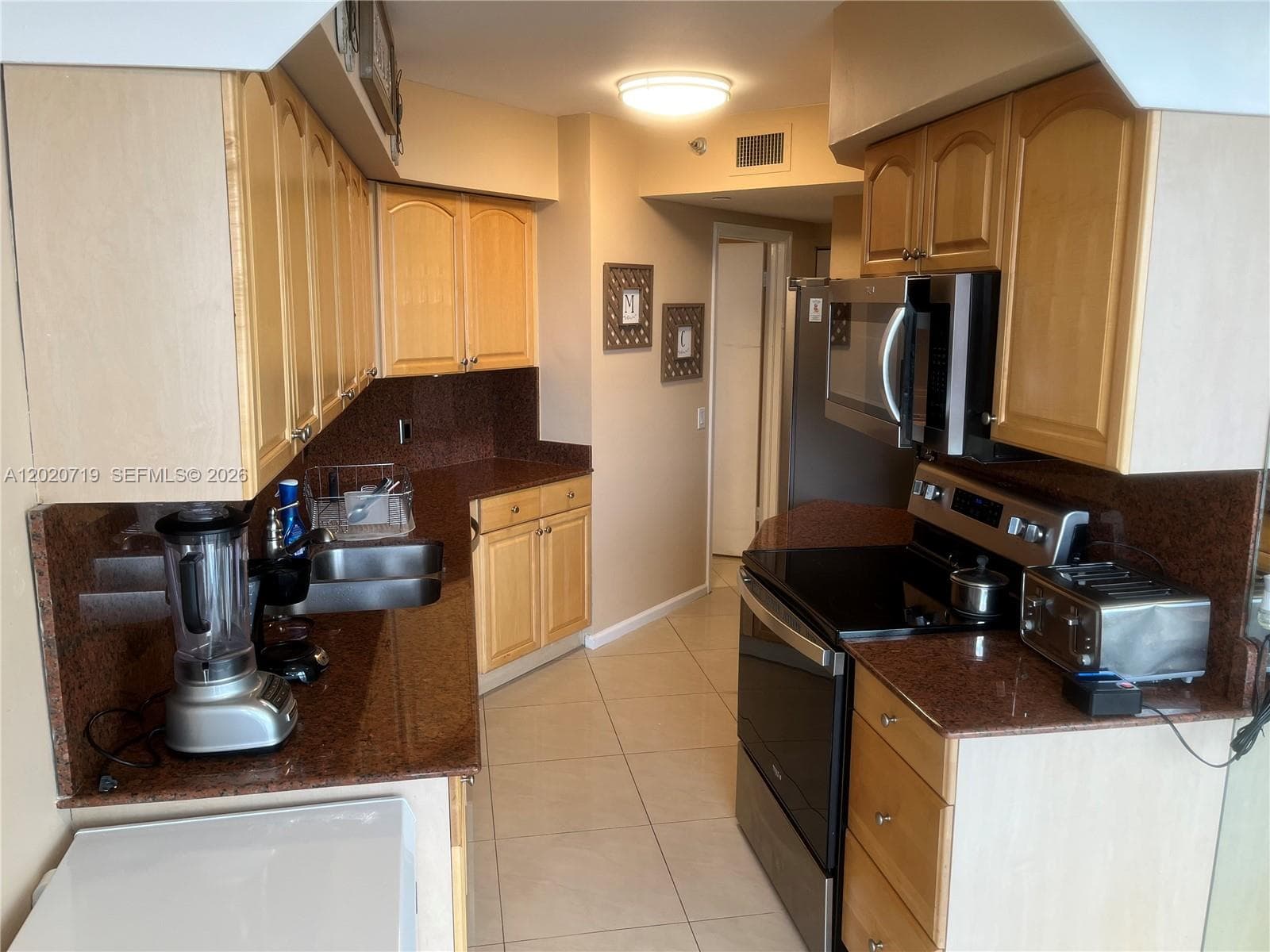 3610 Yacht Club Dr, Aventura FL 33180 photo 4