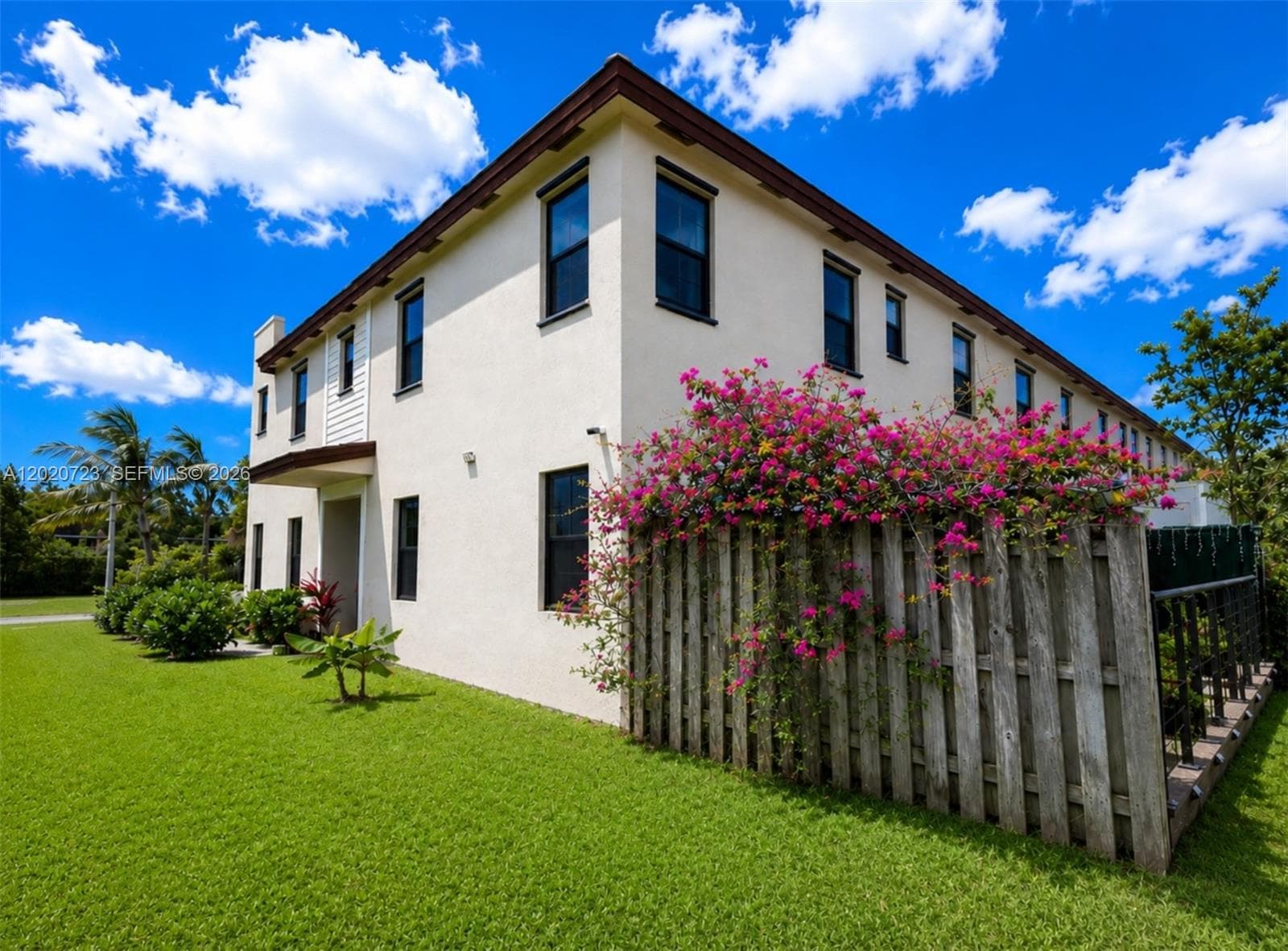 20636 NE 5th Pl, Miami FL 33179 photo 5