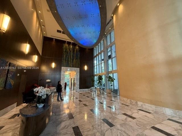185 SW 7th St # 3803, Miami FL 33130 photo 2