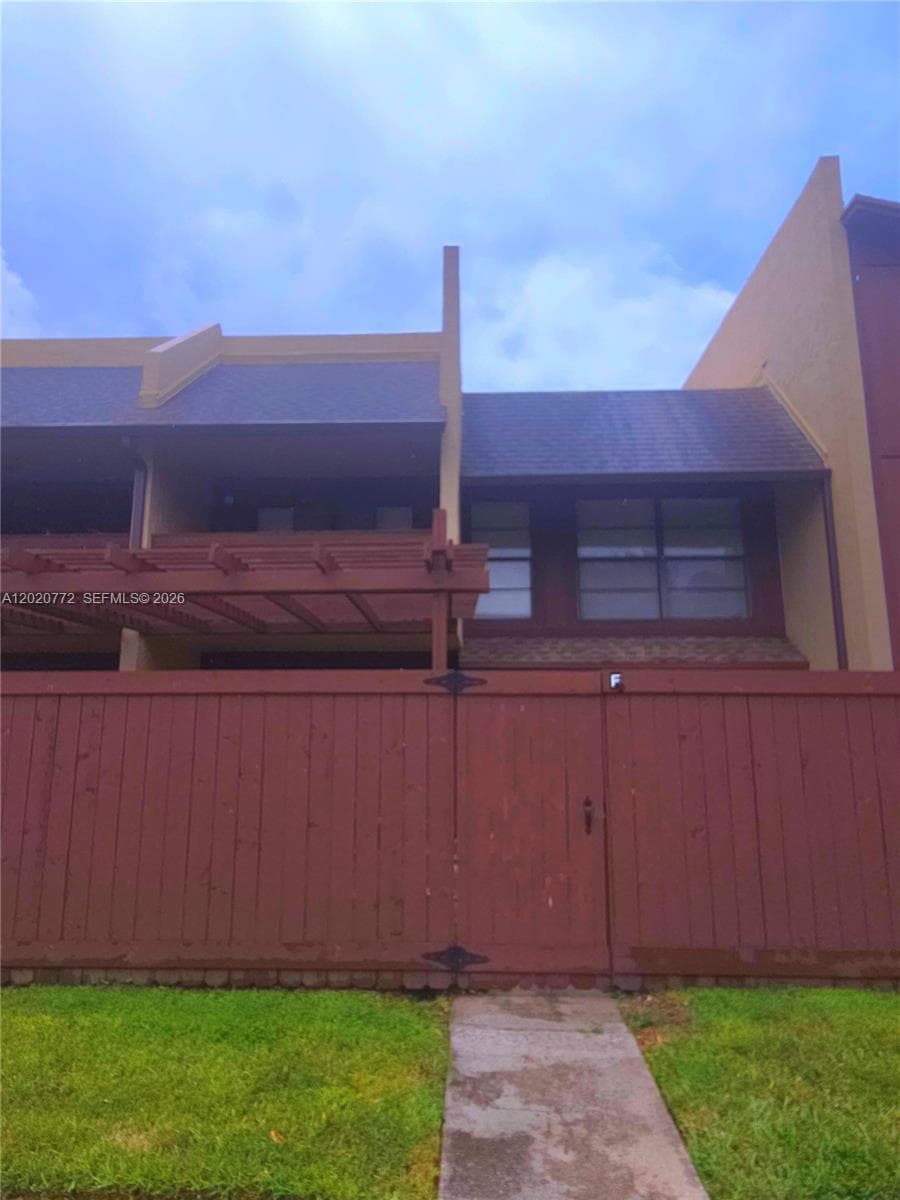 6451 SW 116th Ct # F98, Miami FL 33173 photo 2