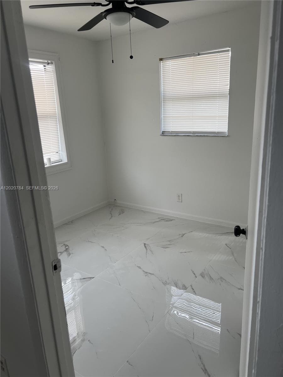 4809 SW 25th St, West Park FL 33023 photo 2