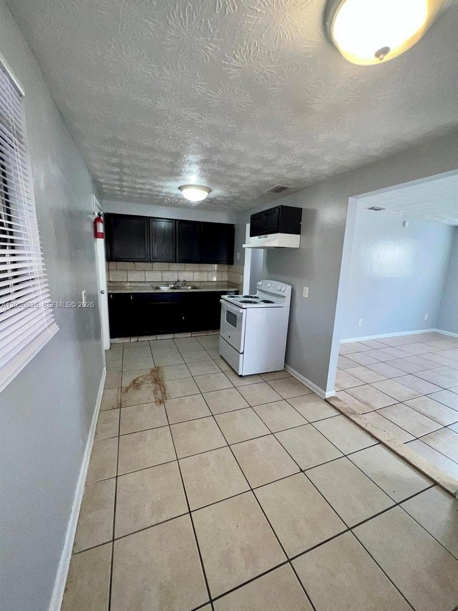 2644 West, Jacksonville FL 32209 photo 5