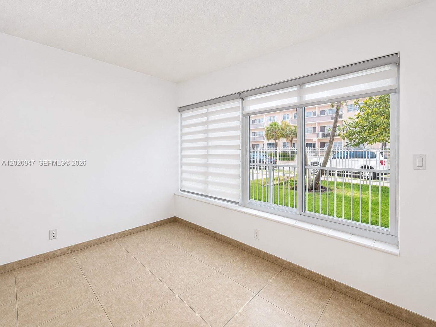 1460 NE 169th St # 108, North Miami Beach FL 33162 photo 4
