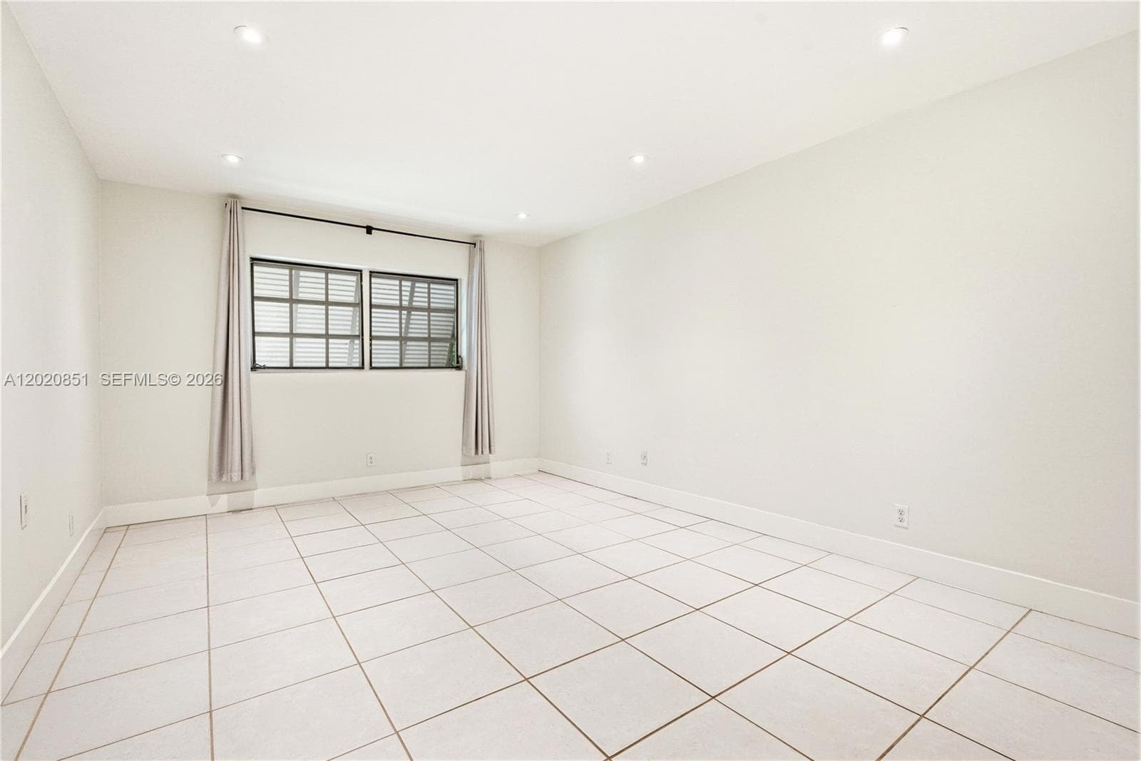 1200 Mariposa Ave # E104, Coral Gables FL 33146 photo 3