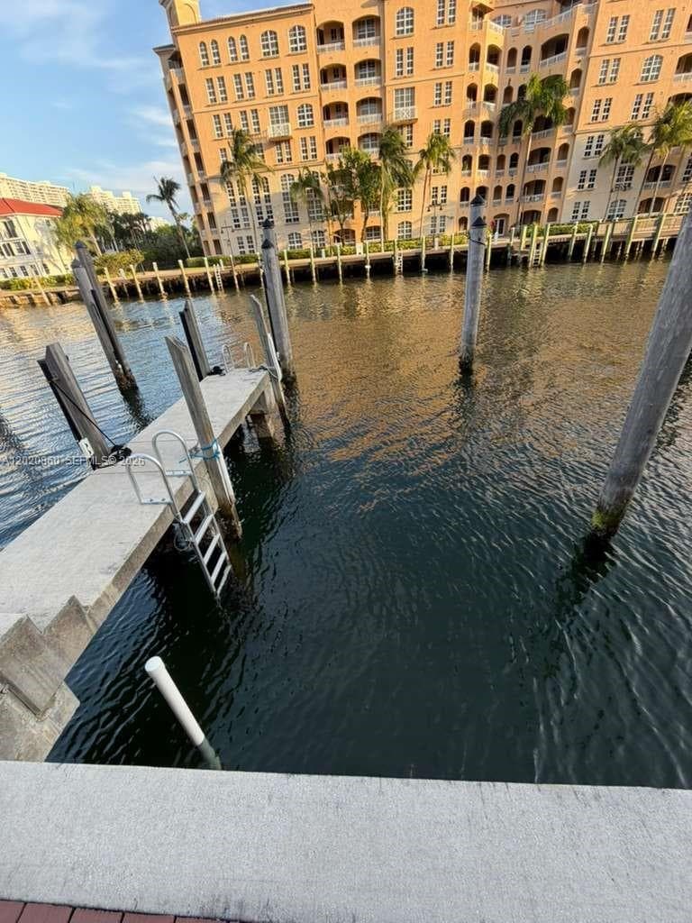 2950 NE 188th St #27, Aventura FL 33180 photo 3