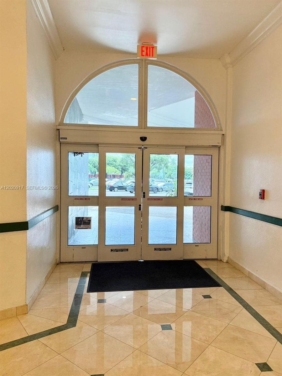 1351 NE Miami Gardens Dr # 704E, Miami FL 33179 photo 3