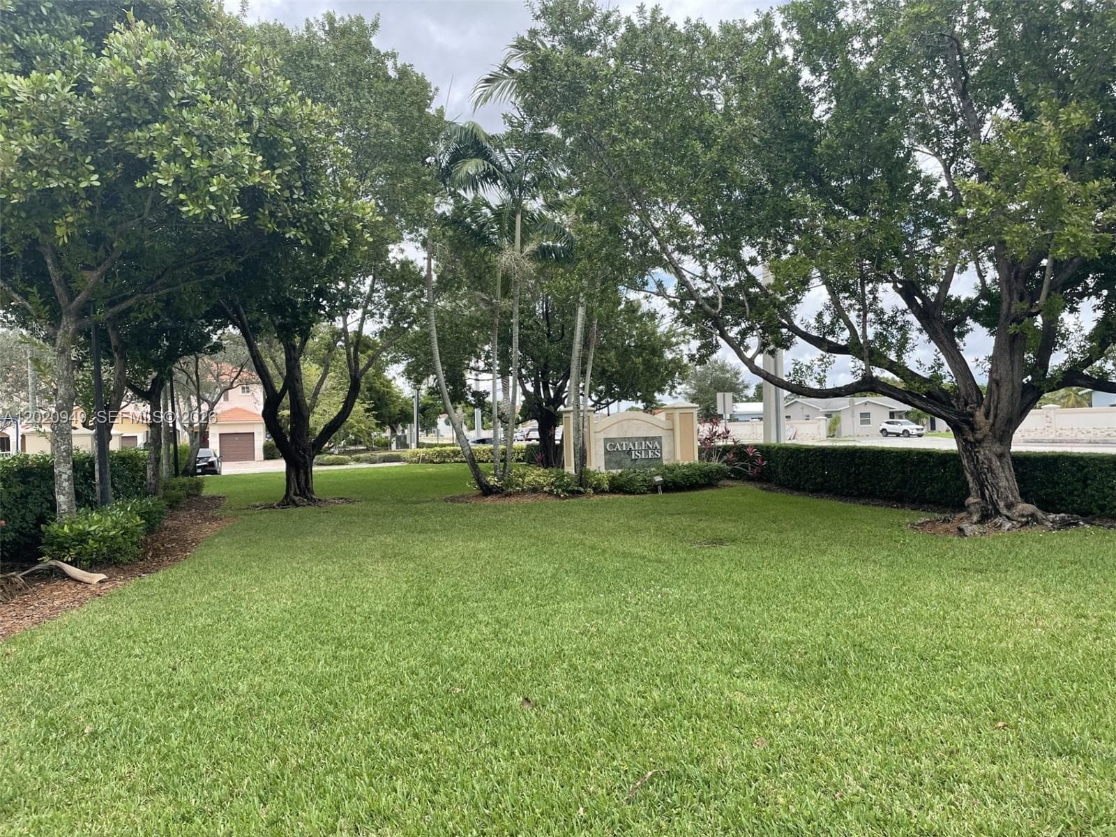 8835 S Isles Cir # 8835, Tamarac FL 33321 photo 2