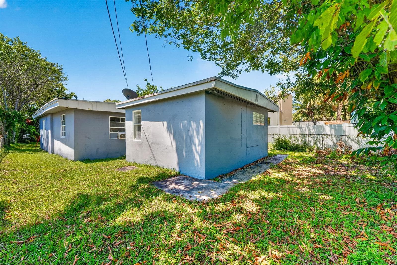 2917 NW 7th Court # 2917, Fort Lauderdale FL 33311 photo 2