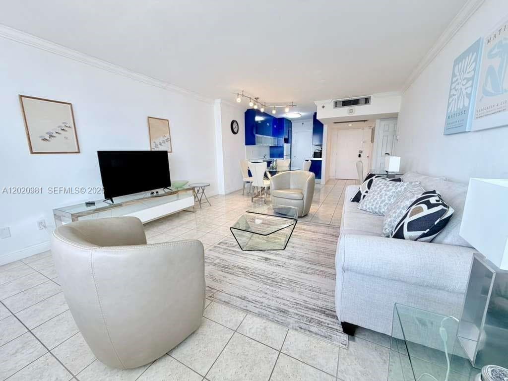 100 Lincoln Rd # 1423, Miami Beach, FL 33139 photo 3