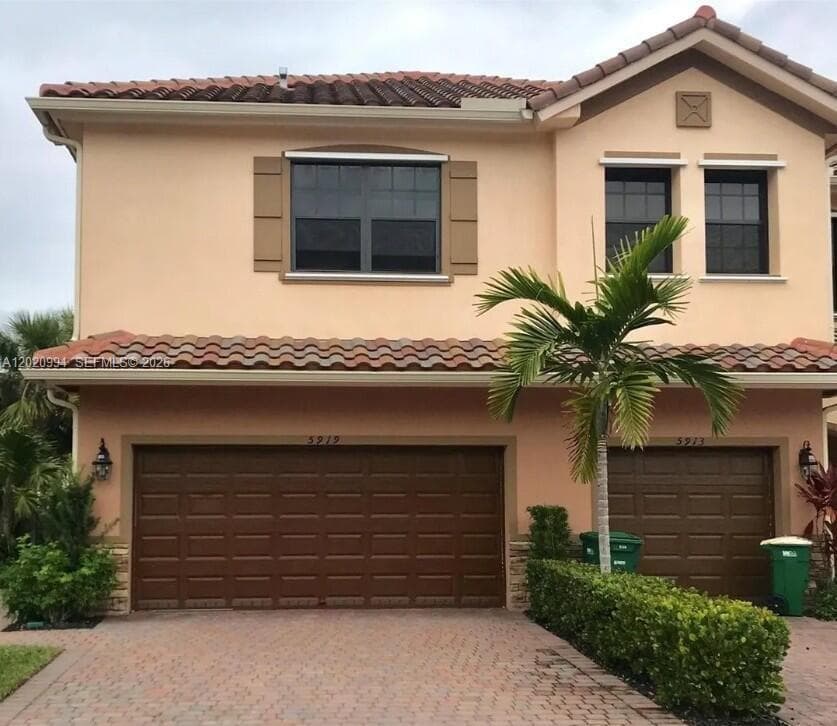 5919 NW 56th Pl, Tamarac FL 33319