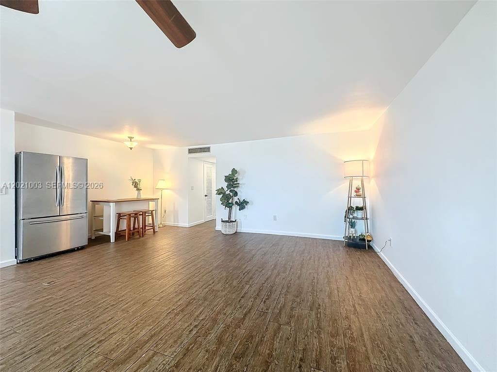 7133 Bay Dr # 705, Miami Beach FL 33141 photo 2