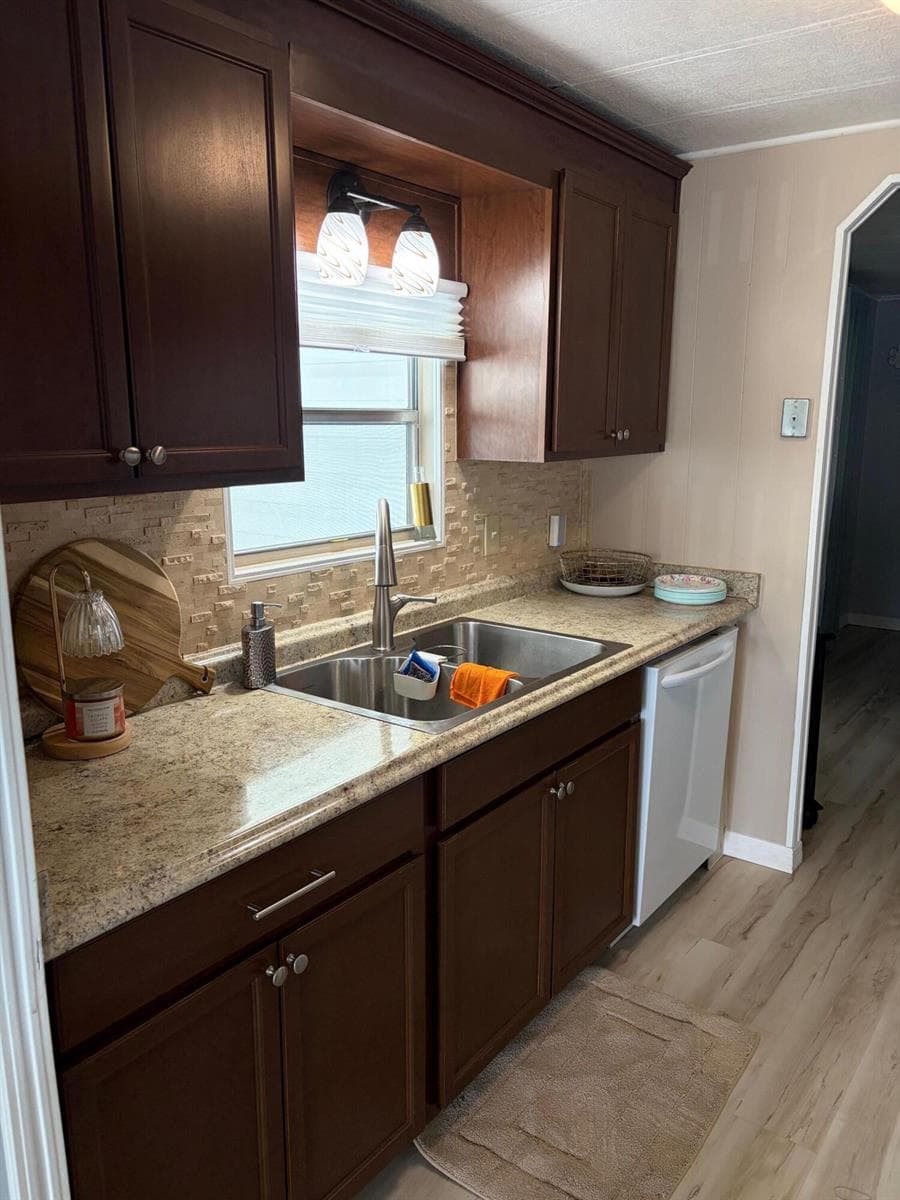 20 Flores Del Way, Fort Pierce FL 34952 photo 3