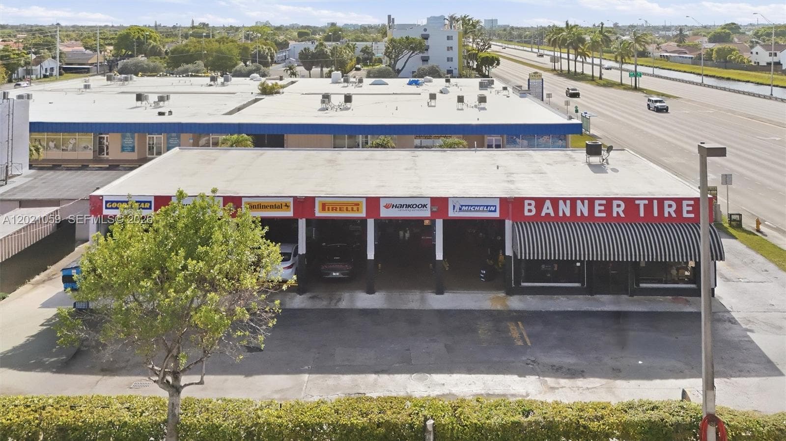 8730 SW 8th St, Miami FL 33174 photo 4