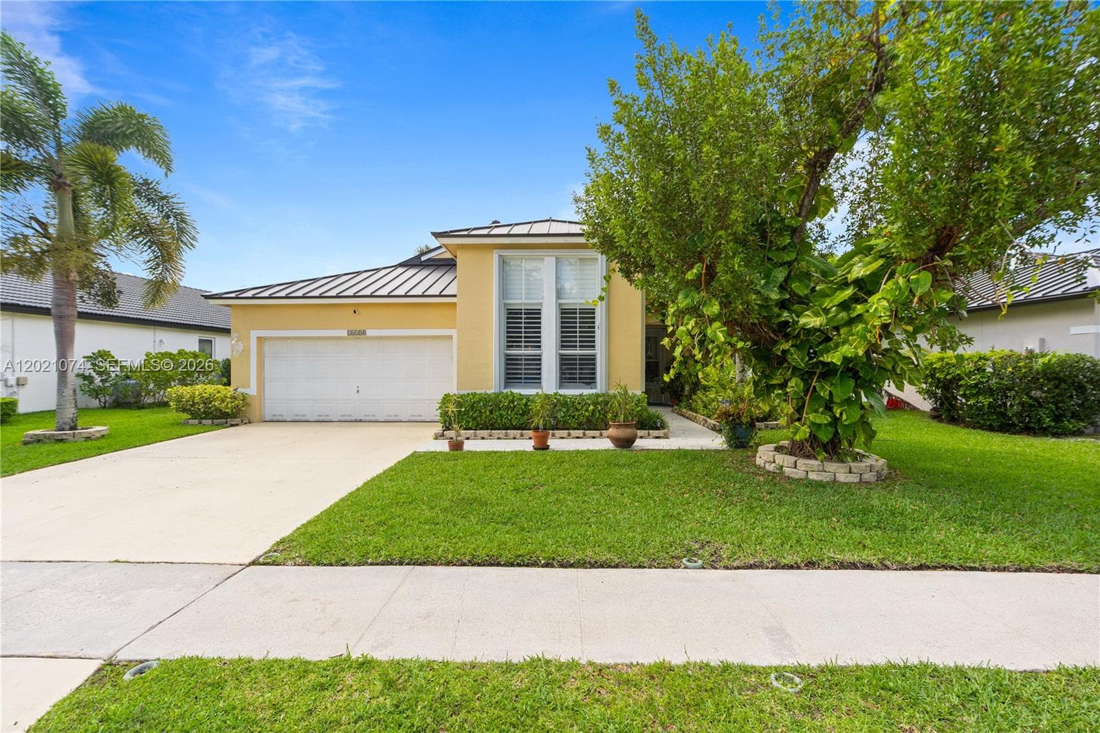 16350 SW 11th St, Pembroke Pines FL 33027 photo 4