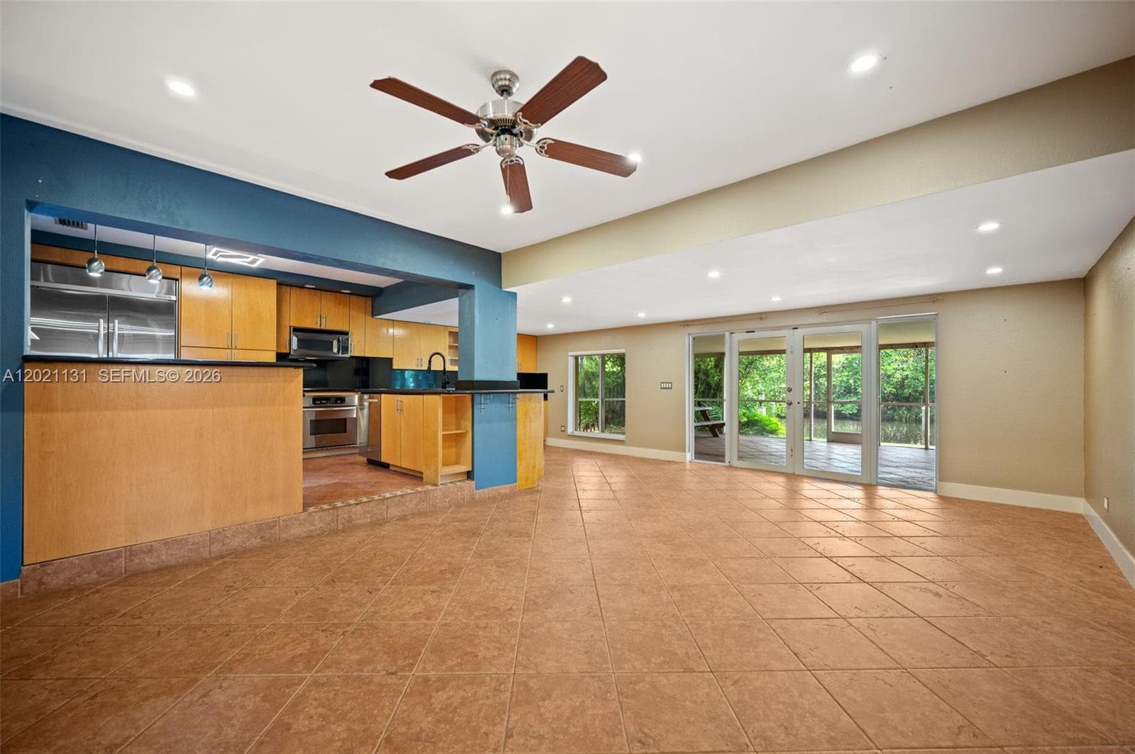 4512 SW 37th Ave, Dania Beach FL 33312 photo 2