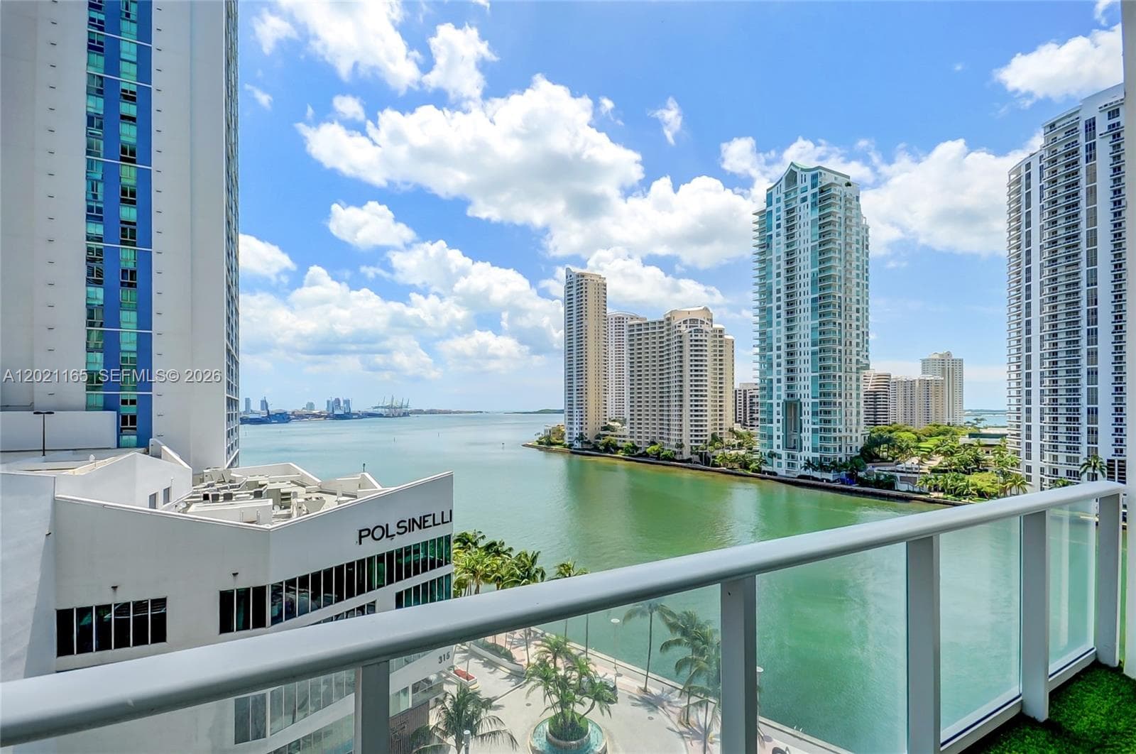 300 S Biscayne Bluv # L-1022, Miami FL 33131 photo 2