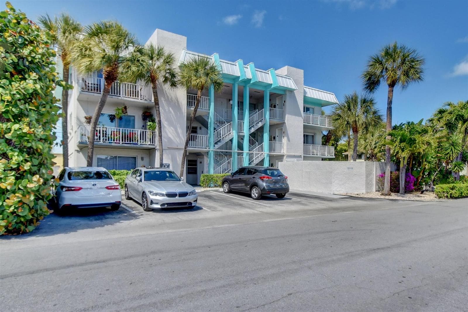 2715 NE 49th Street, Fort Lauderdale FL 33308 photo 2