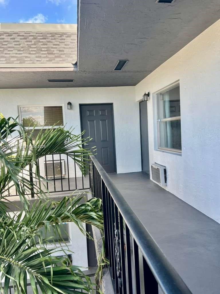 1100 NE 9th Ave # 305, Fort Lauderdale FL 33304 photo 4