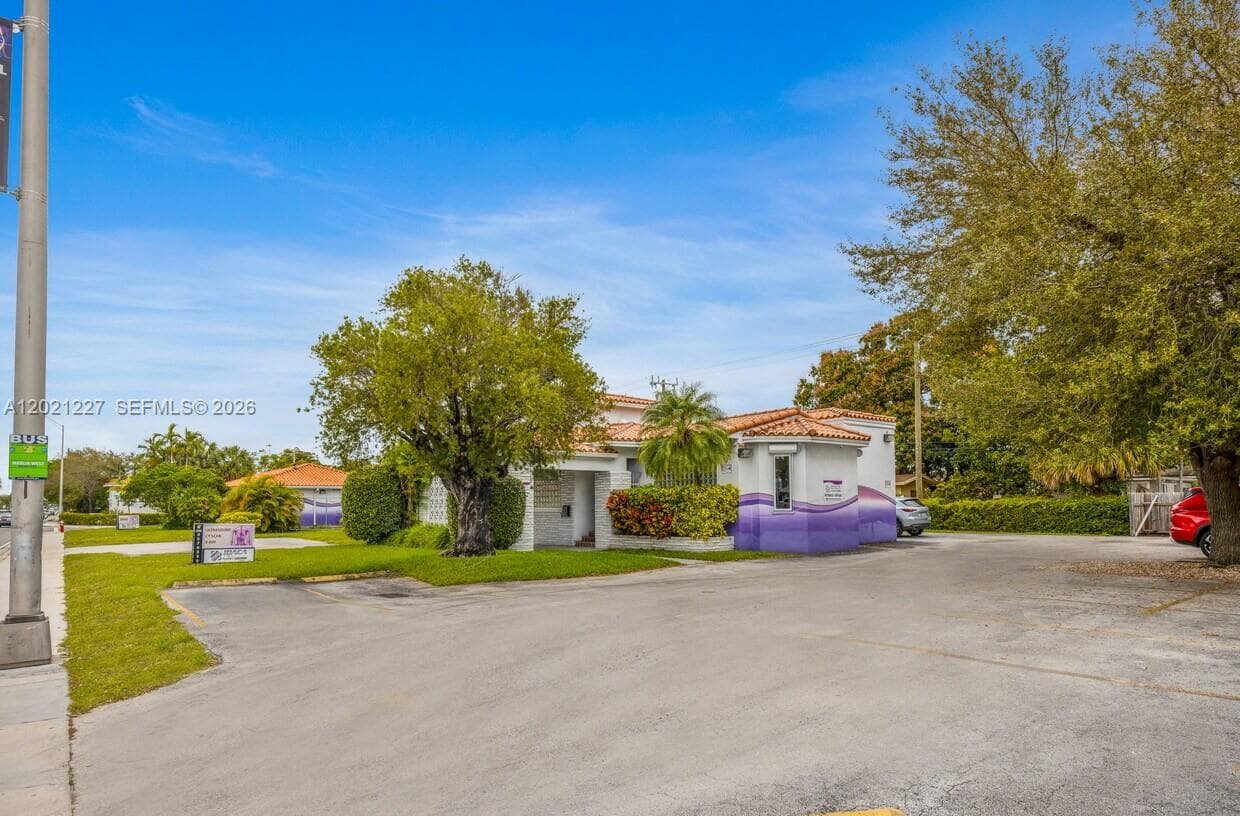 49 W 49TH St, Miami Beach FL 33012 photo 4