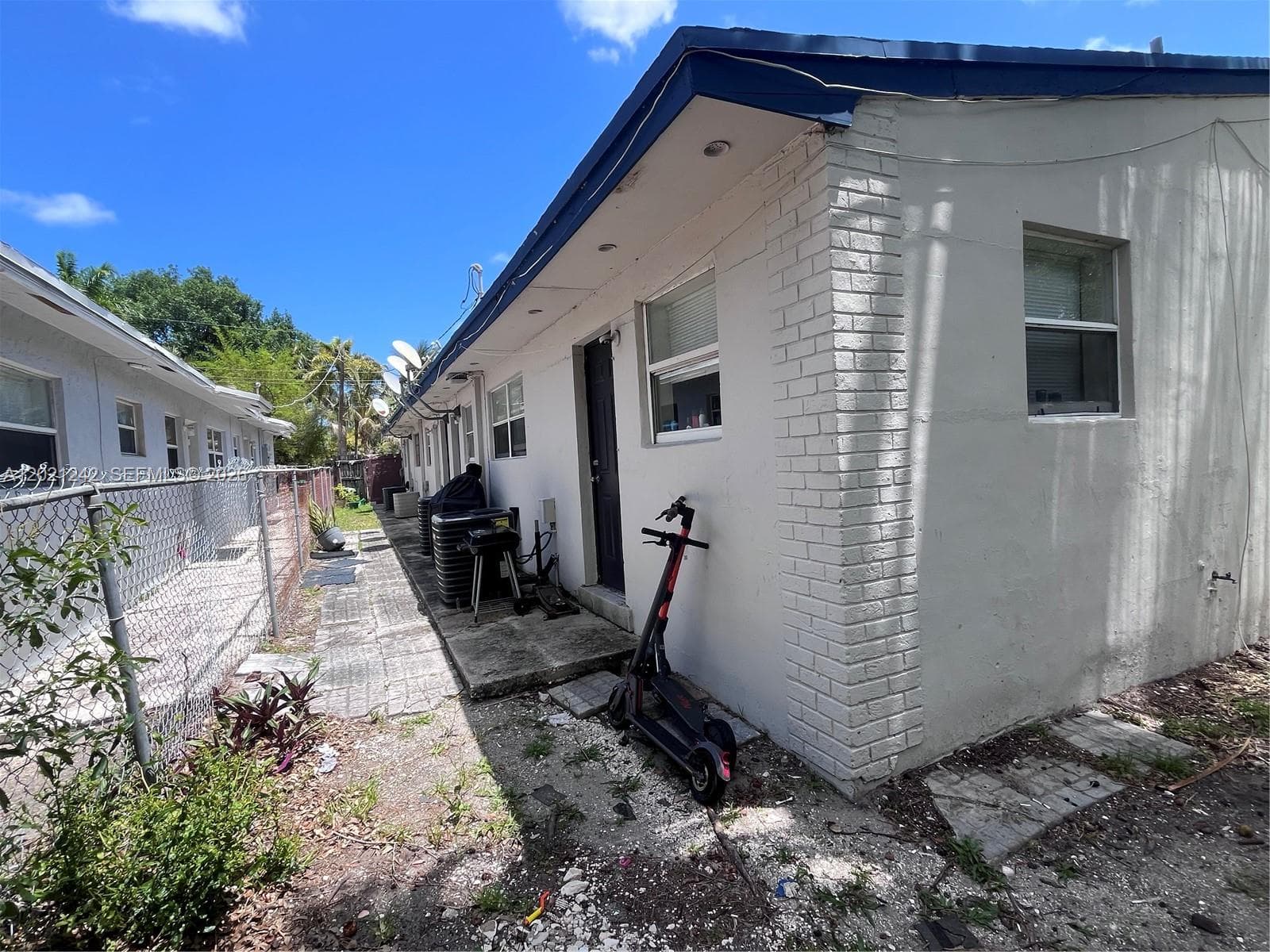 109 NW 14th Way # 1-4, Dania Beach FL 33004 photo 3