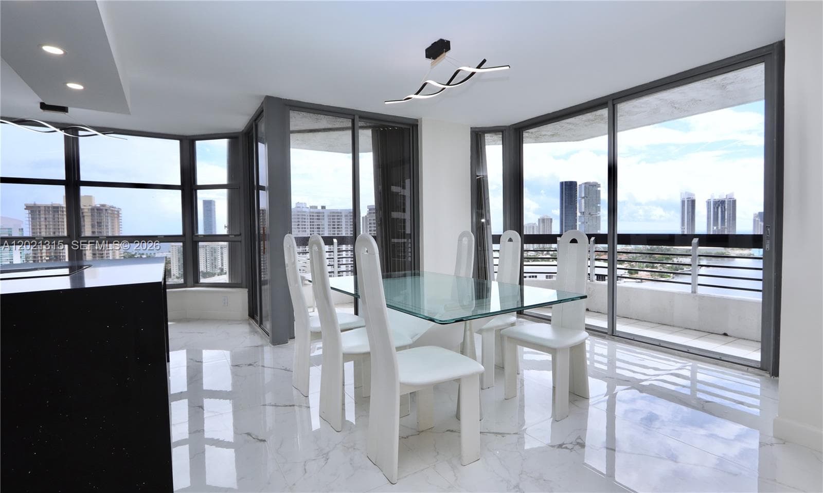 3530 Mystic Pointe Dr # 2510, Aventura FL 33180