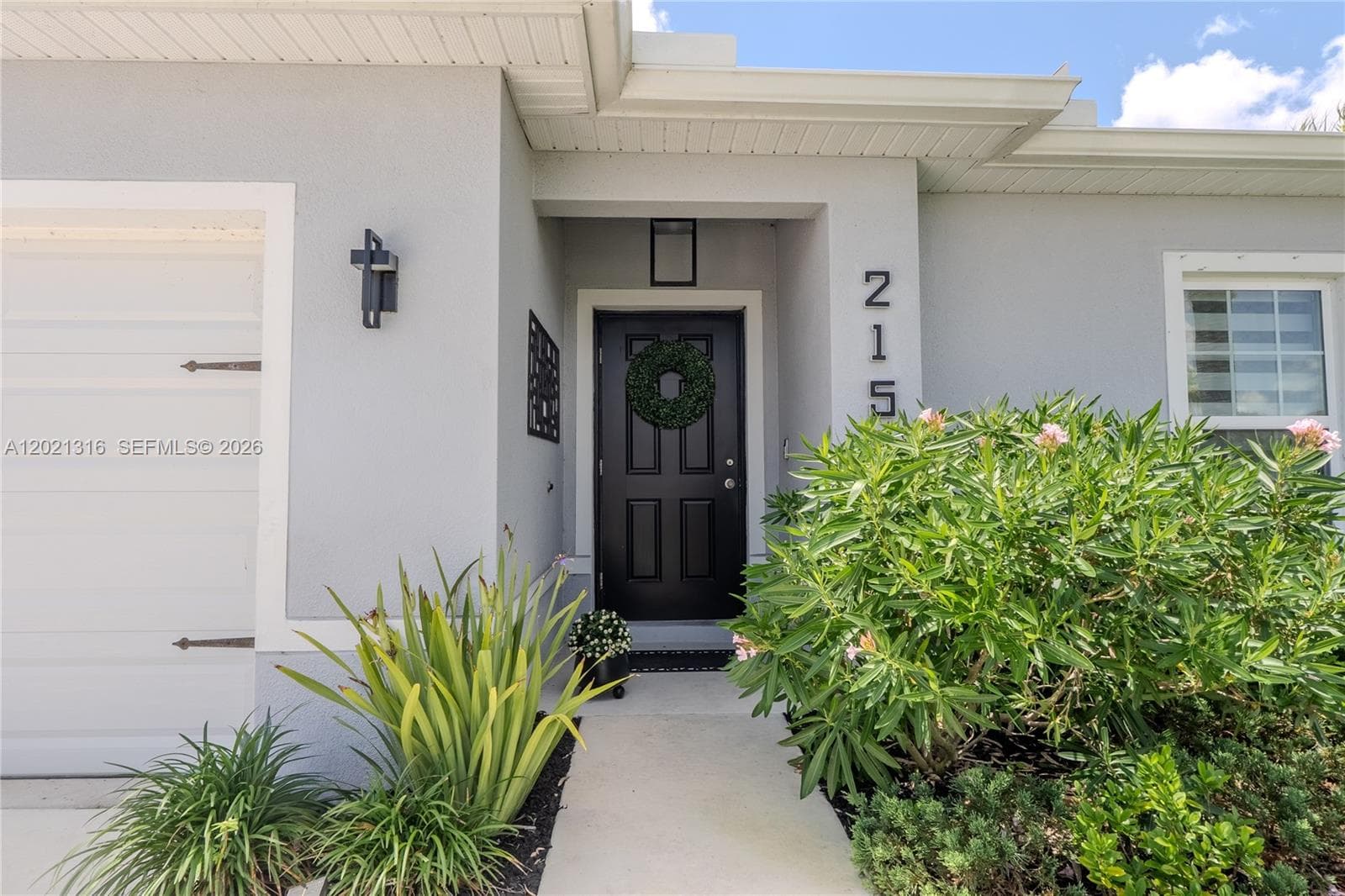 215 Raspberry Rd, Fort Pierce FL 34981 photo 2