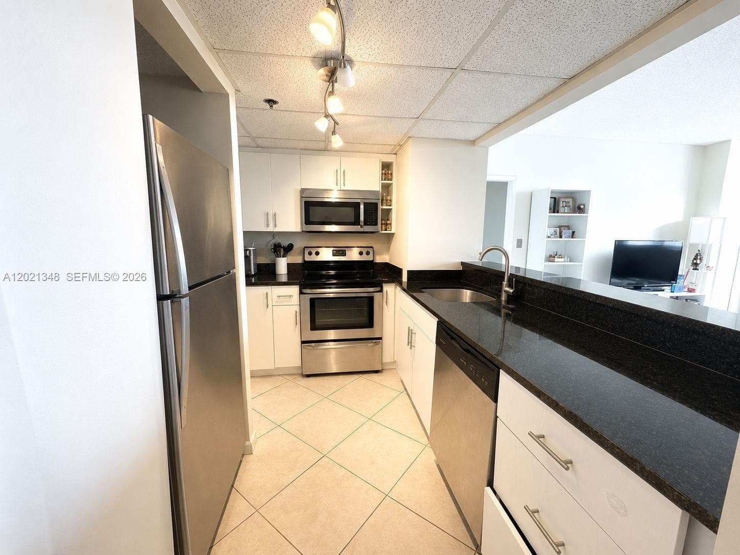 540 Brickell Key Dr # 1801, Miami FL 33131 photo 2