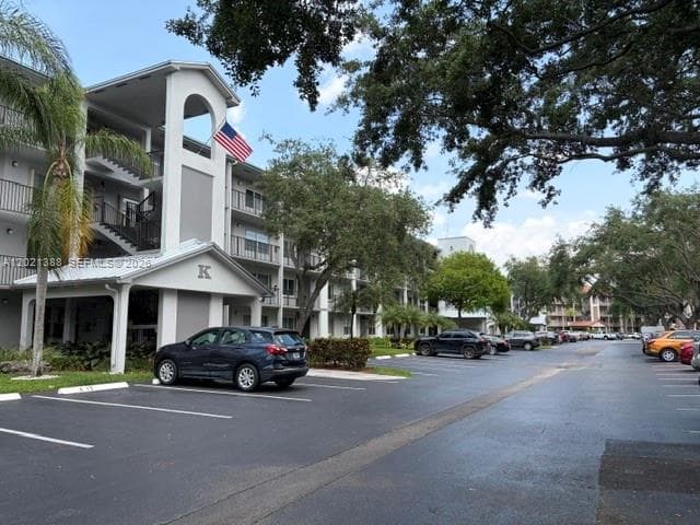 1300 SW 125th Ave # 308K, Pembroke Pines FL 33027 photo 2