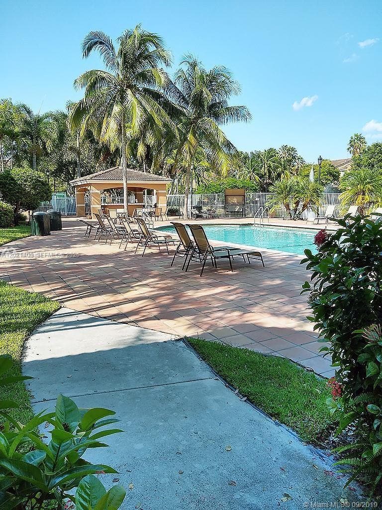 3870 Lyons Rd # 8, Coconut Creek FL 33073