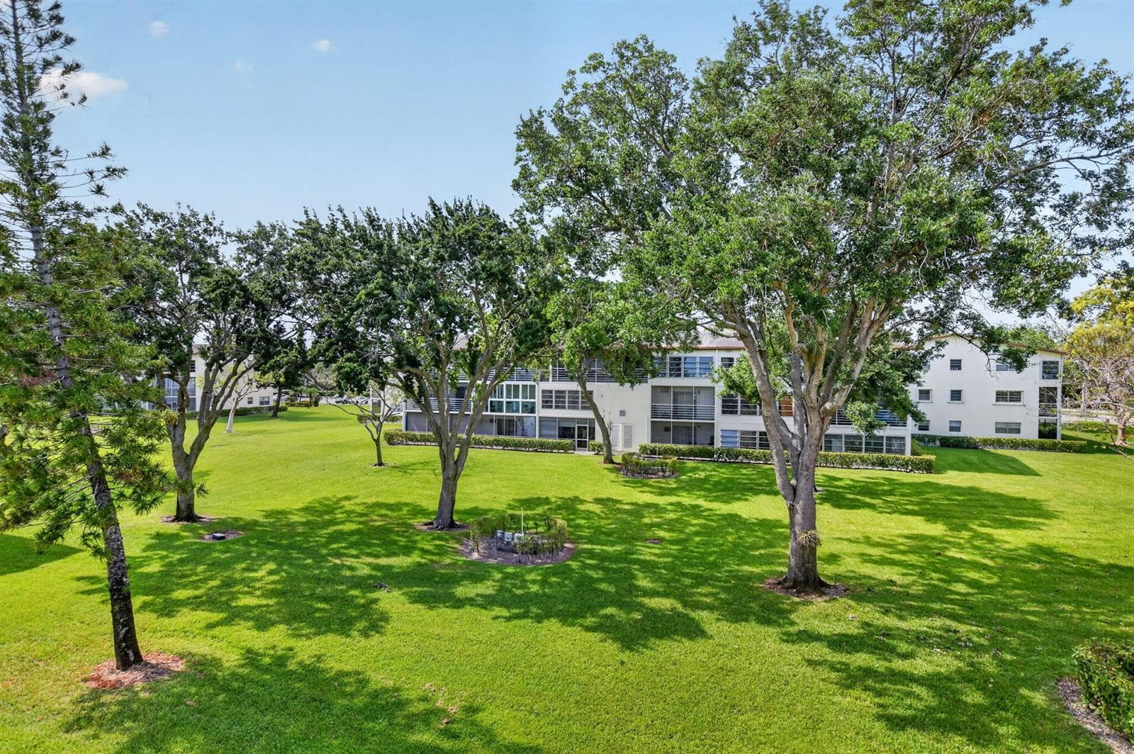 415 Mansfield # J, Boca Raton FL 33434 photo 3